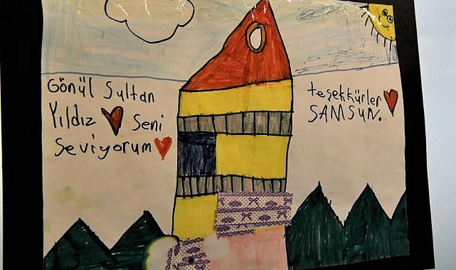 Afetzede çocukların resimleri sergilendi