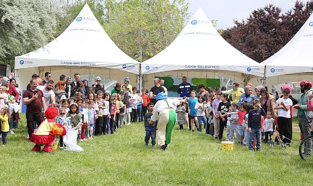 Canik’te Çocuklar Sevinçle ‘Yaza Merhaba’ dedi