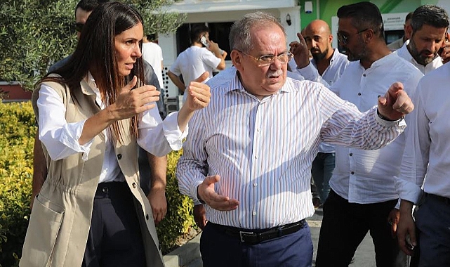 Çiğdem Karaaslan, Başkan Demir'i tebrik etti.