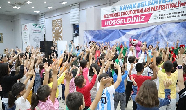 Kavak'ta cıvıl cıvıl çocuk festivali düzenlendi.