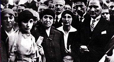 Atatürk'ün Kadınlara Verdiği Haklar
