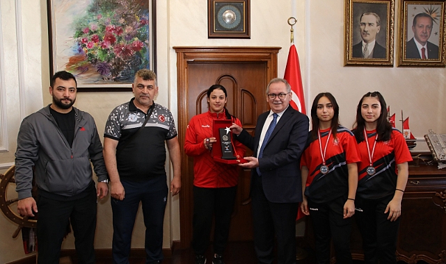 Halter takımından Başkan Demir’e ziyaret