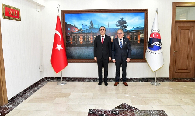 ÖZCAN ŞİMŞEK’TEN ARDAHAN VALİSİ HAYRETTİN ÇİÇEK’E ZİYARET