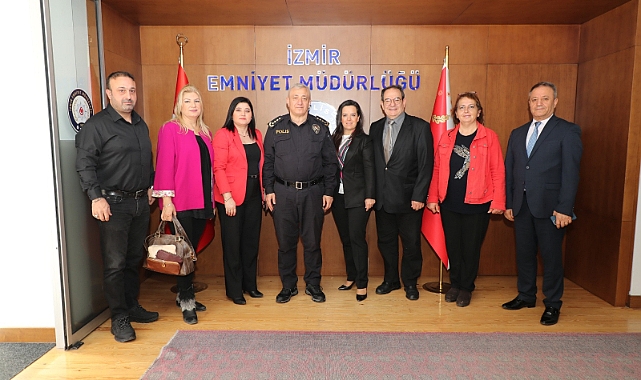 İzmir'de Toplumsal Uyuşturucuyla Mücadelede Önemli İşbirliği: İl Emniyet Müdürüne Ziyaret