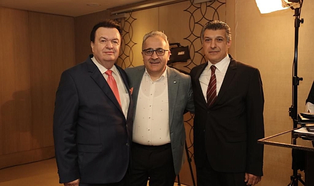 Söz Medya Yönetim Kurulu Başkanı Özcan Şimşek, Dmw Türkiye Başkanı ve "Sürdürülebilir İyilik Elçisi" Ferhat Bozçelik'le Bir Araya Geldi