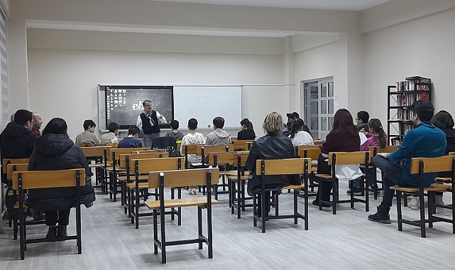 Sinop BİLSEM’de akademisyenler, öğretmenler ve öğrenciler bir araya geldi.