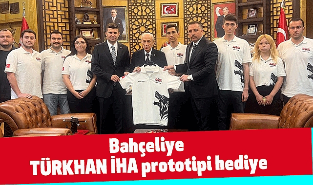 Bahçeliye TÜRKHAN İHA prototipi hediye