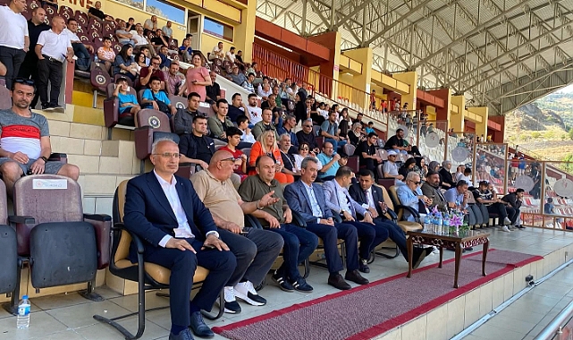 HAKKARİ, ULUSLARARASI “TEK YÜREK FUTBOL CUP TURNUVASI”NA EV SAHİPLİĞİ YAPMAYA HAZIRLANIYOR
