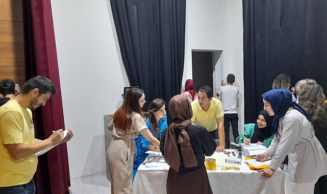 Öğretmenler için proje konulu eğitimler önemseniyor.