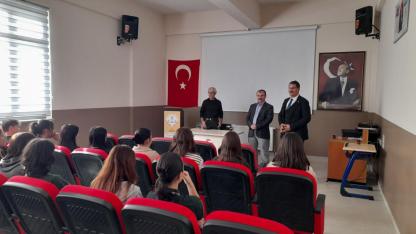 Seben’de okulların konuğu akademisyenlerdi