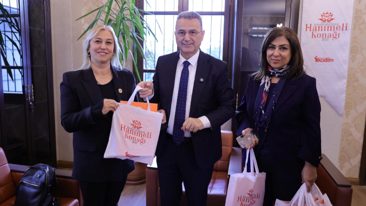 Başkan Kurnaz, Kadın Muhtarlarımız Özveriyle Çalışıyor