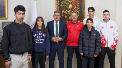 GENÇLİK VE SPOR İL MÜDÜRÜ ESKİCİ, BAŞARILI SPOR KULÜBÜNÜ KABUL ETTİ