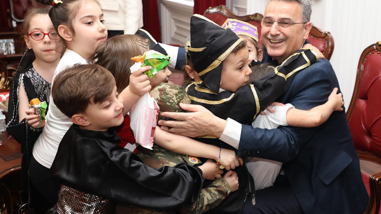 23 Nisan Egemenlik ve Bağımsızlığımızın Simgelerinden