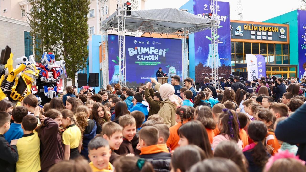 Bilimfest’in İlk Günü Yoğun Katılımla Dolu Dolu Geçti