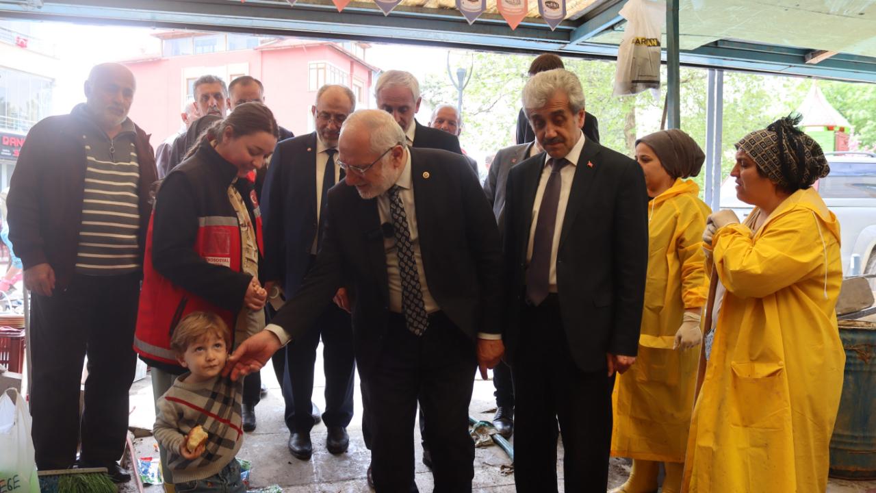 Sel Felaketinin Yaşandığı Havza’da İncelemelerde Bulunan Karaman: Vergi Borçları Yıl Sonuna Kadar Tehir Edilmeli!